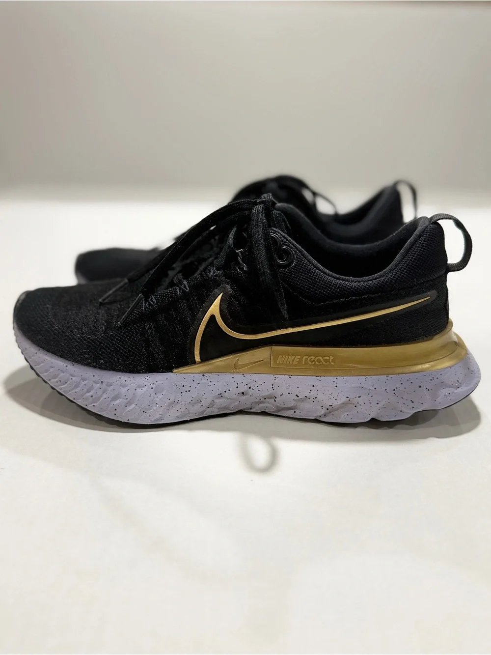 Nike Black and Gold Women's Athletic Shoes
